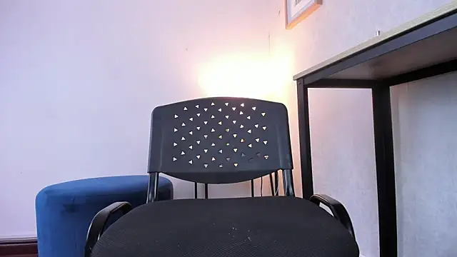 Caroline_dh live sex cam