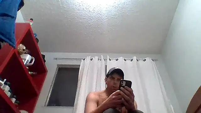 CouplesFuckToy69 live sex cam