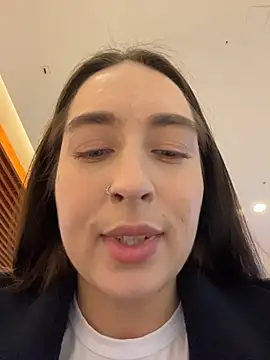 Holly_Play live sex cam