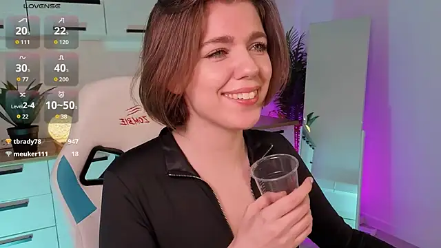 PollyRouge__ live sex cam