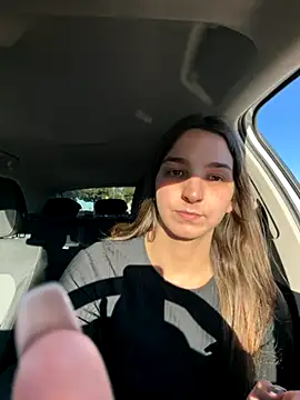 DoriDeluxe66 live sex cam