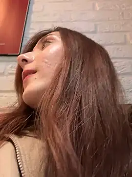 LilluKatten live sex cam