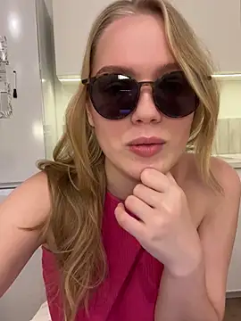 Little_Forest_ELF live sex cam