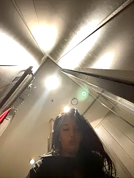 Tisha_Busty live sex cam