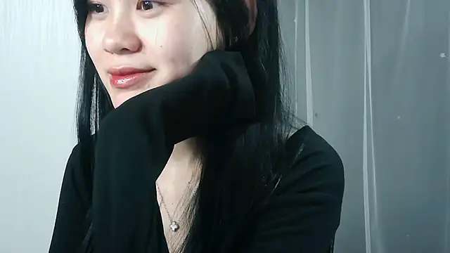 Nunaa18 live sex cam