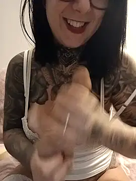 Your_DirtyDoll live sex cam