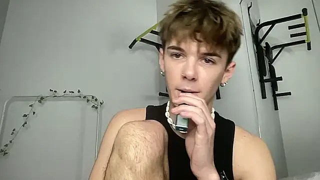 Milk_Guy live sex cam