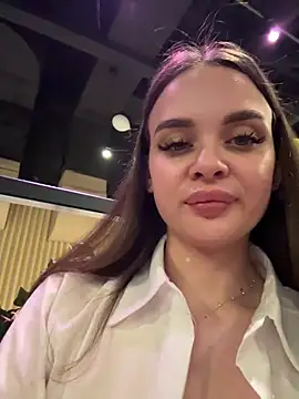 KristiRich live sex cam