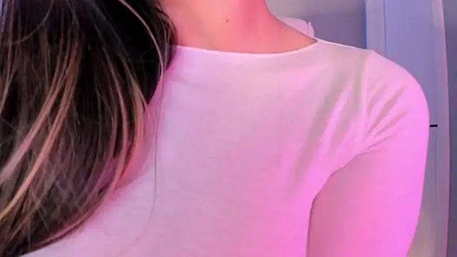 akura011 live sex cam