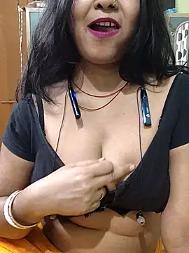 yoursweety09 live sex cam