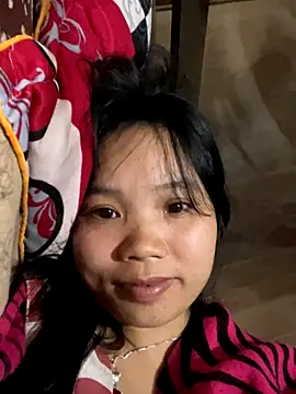 Ngoc-bbi live sex cam