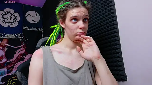 KIKI_Krash live sex cam