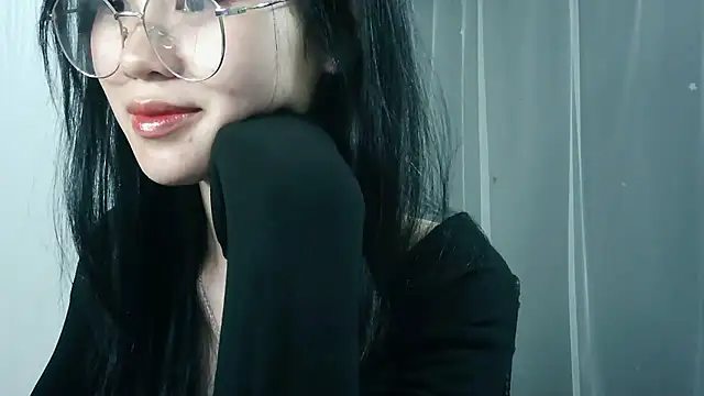 Nunaa18 live sex cam