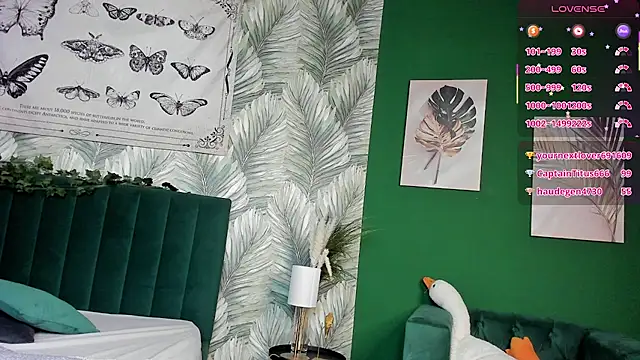 Lexy-Woorhez live sex cam