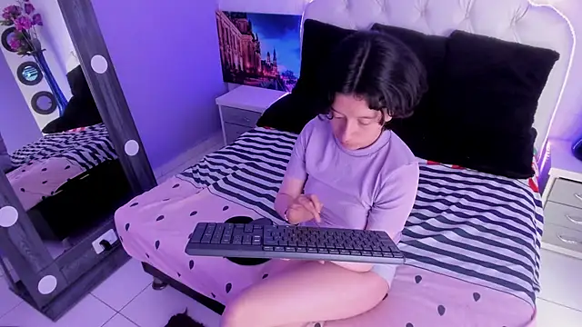 CoralAndOcean_ live sex cam