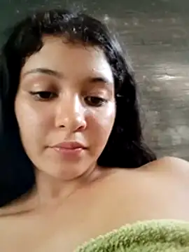 Soymaia live sex cam