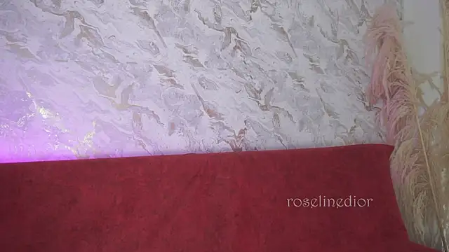 roselinedior live sex cam