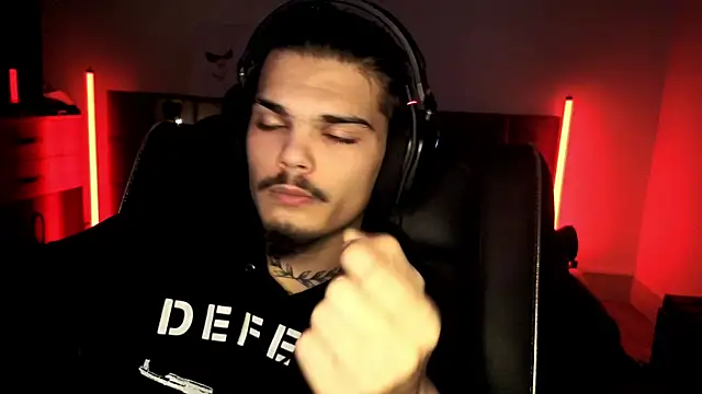 JordanShow live sex cam