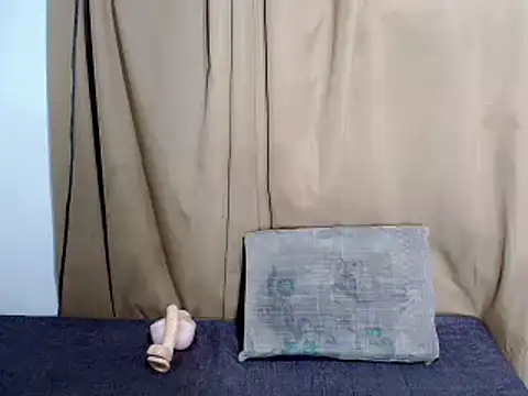 Urultimate_milker live sex cam