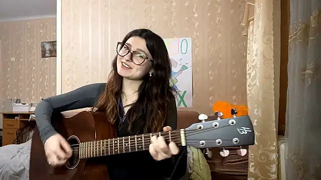 DonnieBooton live sex cam