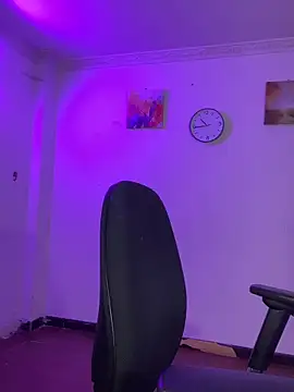 MiiaaJoness live sex cam