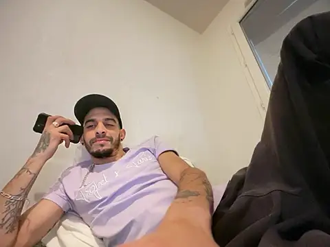 Rebeu313 live sex cam