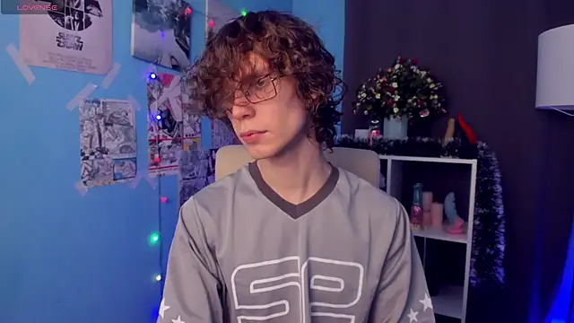 LeoBensyten live sex cam