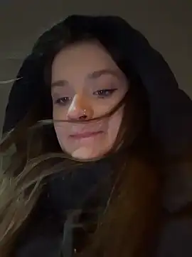 KittyQueeny live sex cam