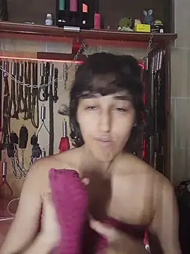 Sw_Mahnenwolf live sex cam