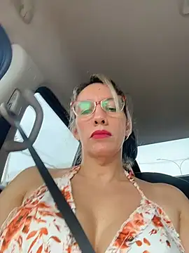 Gatitacarlita live sex cam