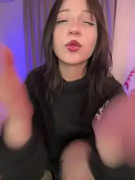 YourLittleDevil live sex cam