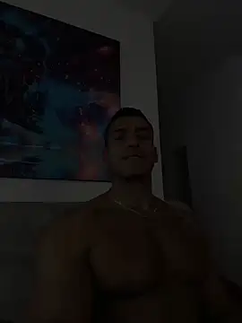 aaroncolombia live sex cam