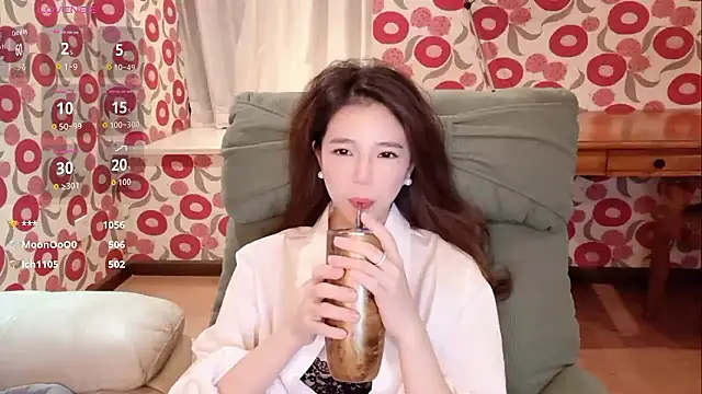 Agelin- live sex cam