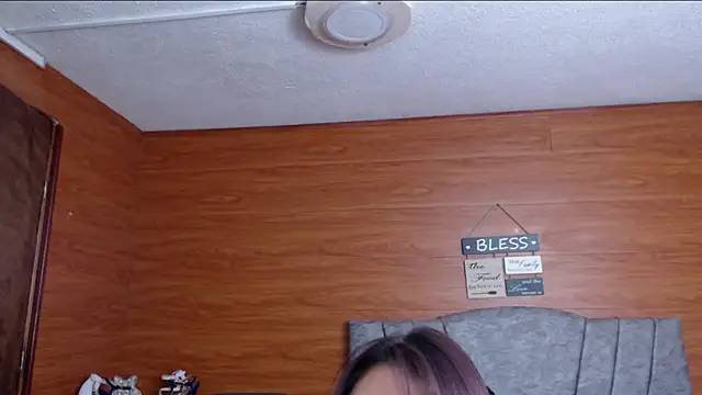 VIOLETTA-HOT live sex cam