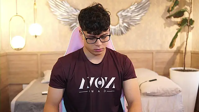 Ethan_occonor live sex cam