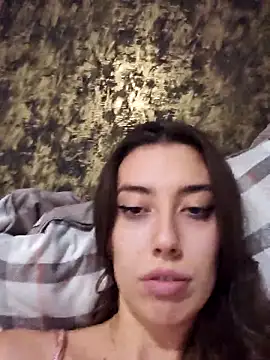 Virggin_Squirt live sex cam