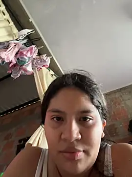 moncerrat_luna live sex cam