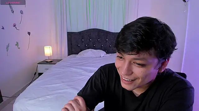 raiderandroxie live sex cam