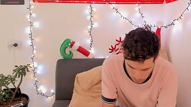 lara_and_danny live sex cam