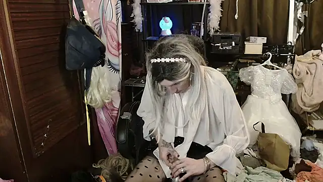 Ombeline1 live sex cam