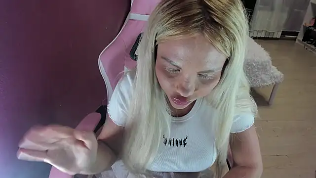 Lika8234 live sex cam