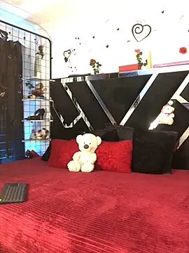 1lovelygirls live sex cam