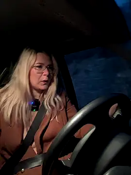 EmyLana live sex cam