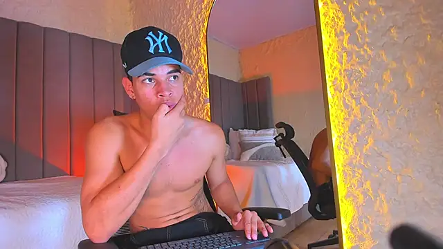 Benjamin_More live sex cam