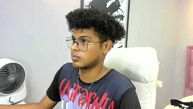 boylittle19cm live sex cam