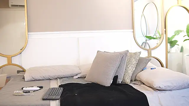 Ariaa_Isabell live sex cam