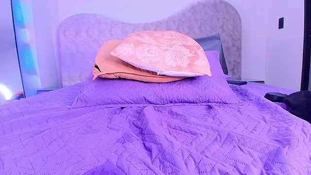 shelsyloreds live sex cam