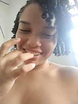 ChloeRaviss live sex cam