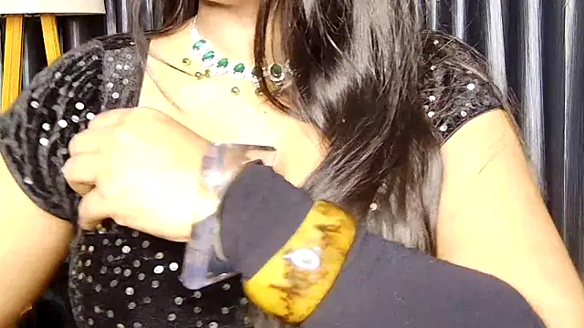 Goddess_Niharika live sex cam