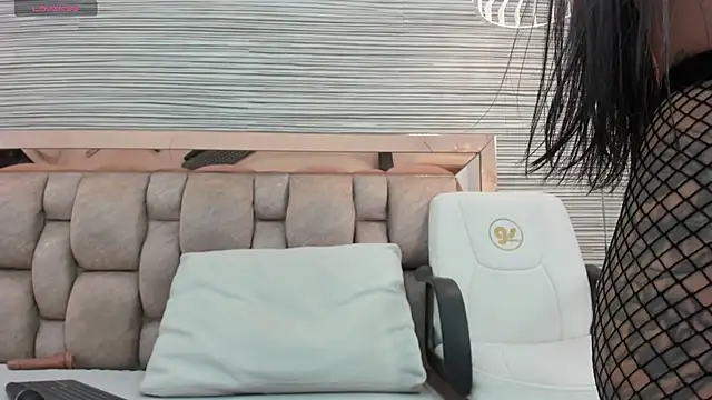 kathia_dumons live sex cam